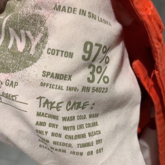 GAP red khakis - Picture 15 of 15